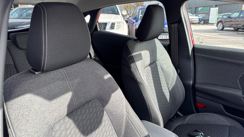 Ford Puma 1.0 EcoBoost Hybrid mHEV Titanium 5dr DCT Petrol Hatchback